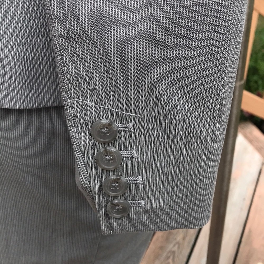 NWOT Banana Republic suit. jacket-4, skirt-6 - Picture 6 of 7